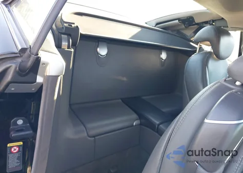 2003 Mercedes-Benz Sl 500 z USA, uszkodzony, nr VIN WDBSK75F73F043193